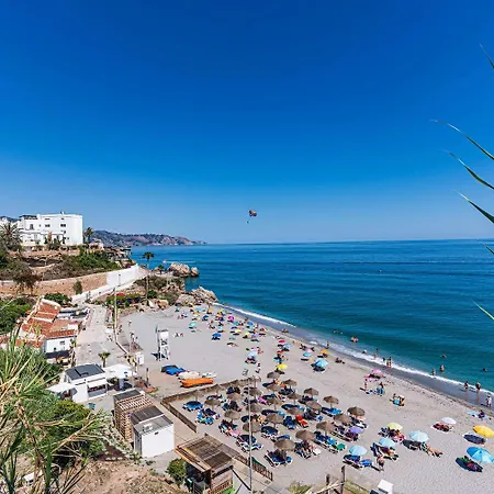 Toboso 1r Living
