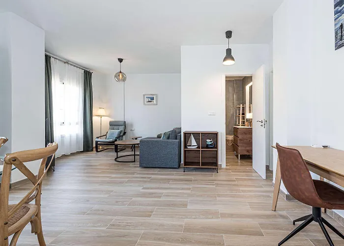 Toboso 1r Living Appartement *